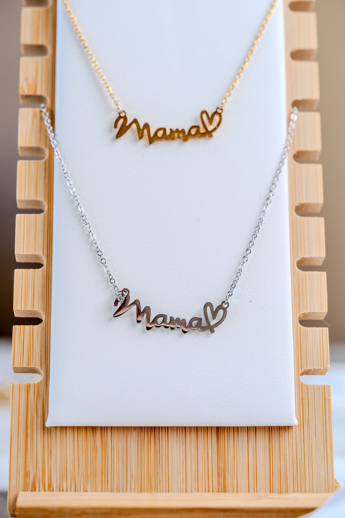 Collares Mama corazon en acero dorado y plateado