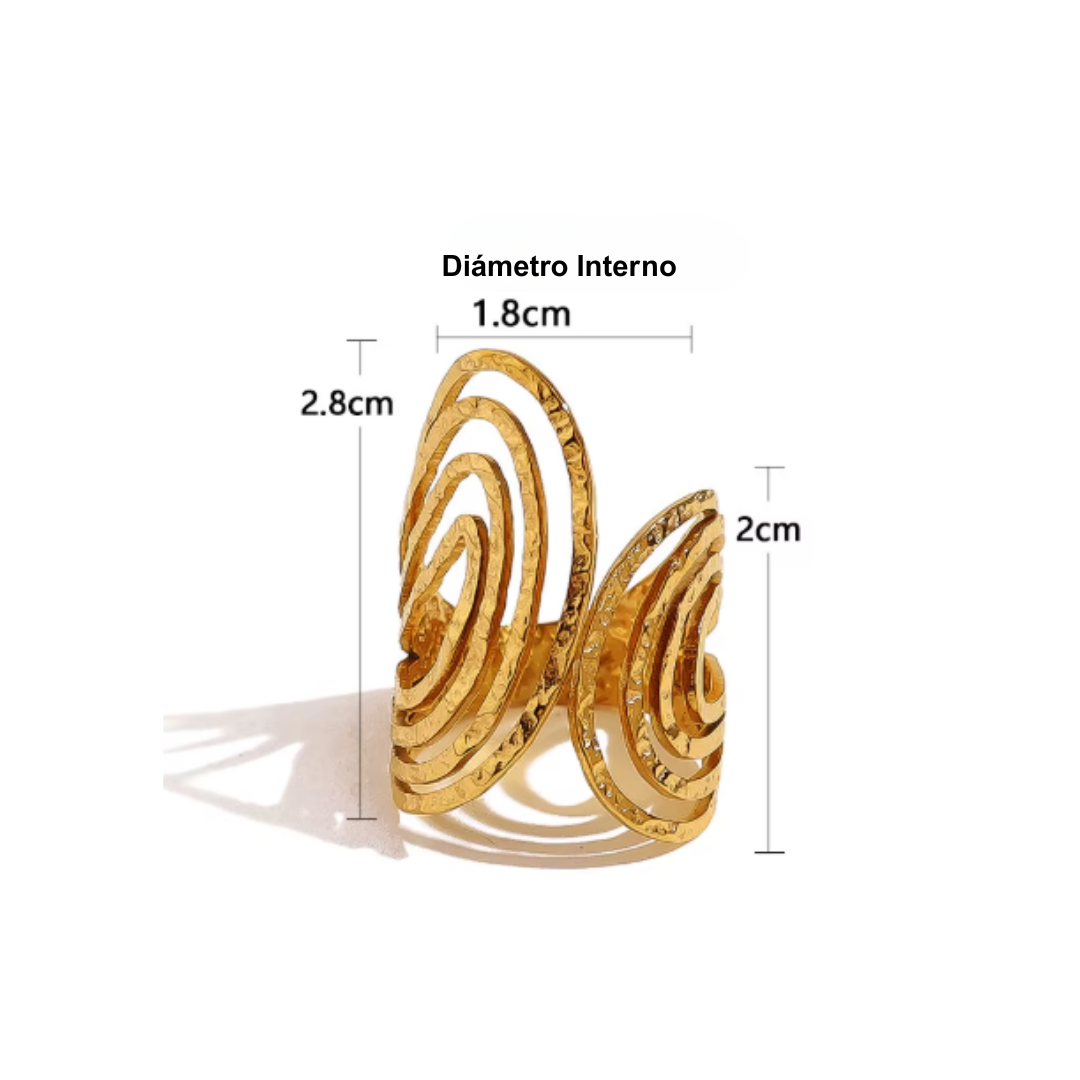 Anillo ajustable de acero quirúrgico con baño de oro 18k con diseño espiralado con medidas