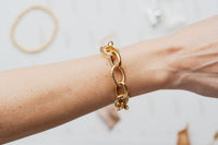 Pulsera dorada de eslabones grandes en acero quirúrgico – CARLOTA.